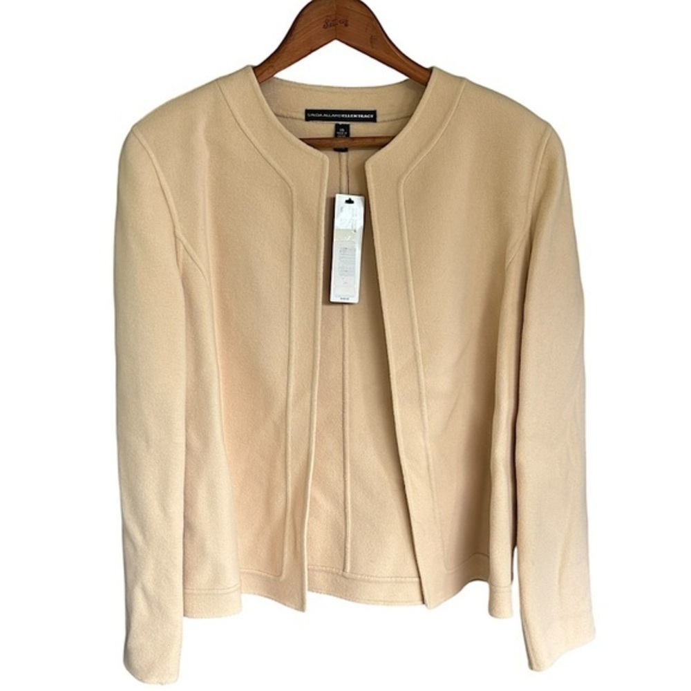 NWT Linda Allard Ellen Tracy Beige Wool Blazer Size 14 Collarless Open Front